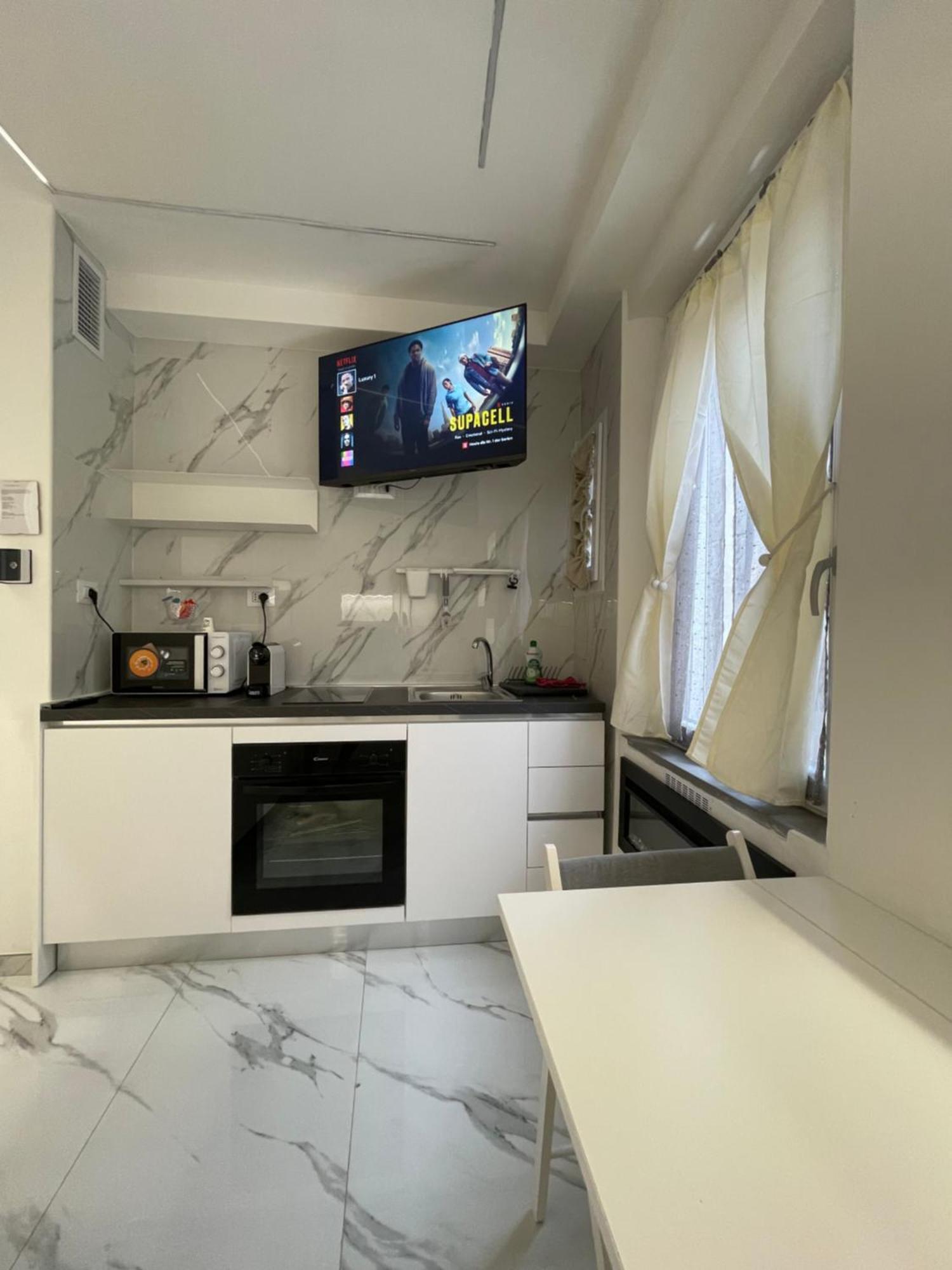 Apartamento Luxury 5 Al Duomo Di Parma Exterior foto